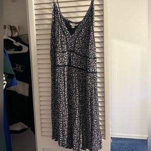 American Eagle navy and white floral romper